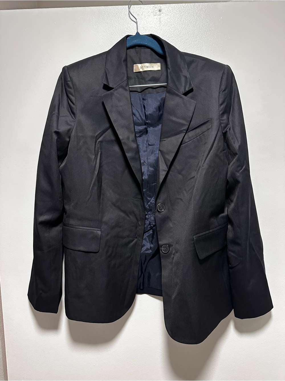 Beymen Woman's Black Blazer - Classic Two-Button Suit Jacket